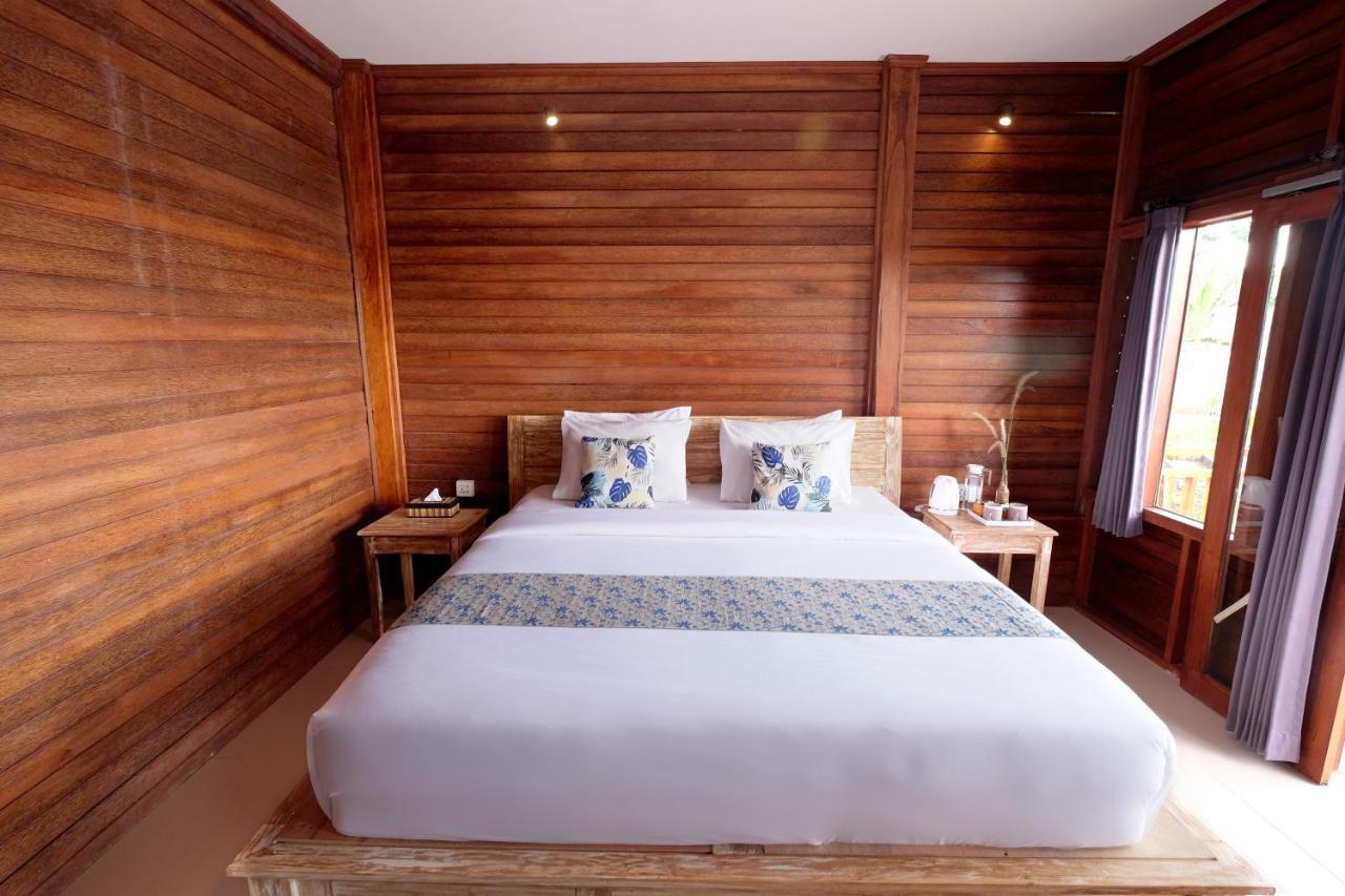 Adara Beach Huts Batununggul Exterior photo