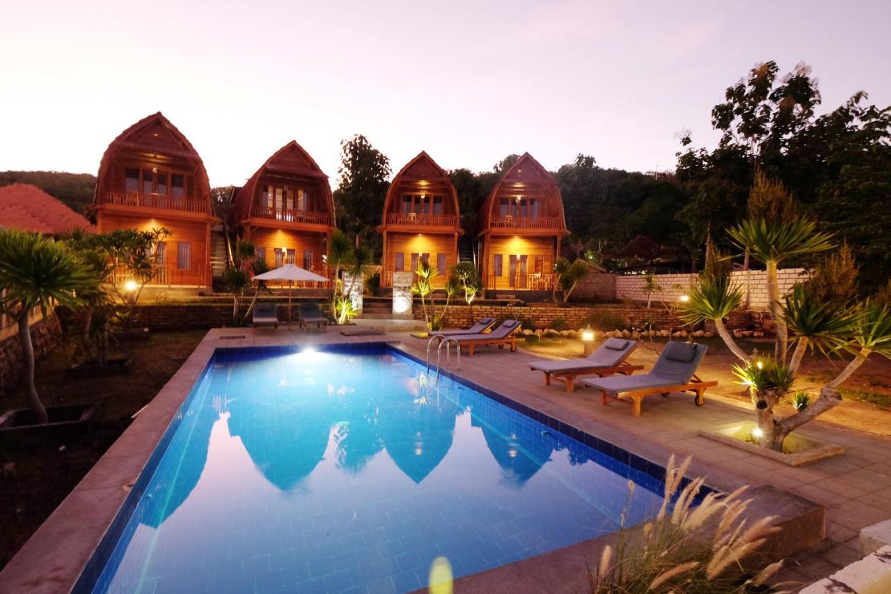 Adara Beach Huts Batununggul Exterior photo