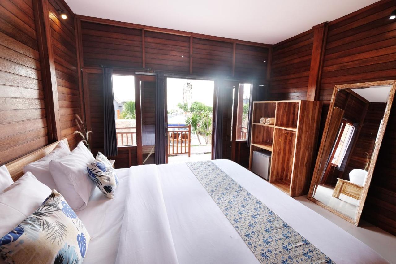 Adara Beach Huts Batununggul Exterior photo