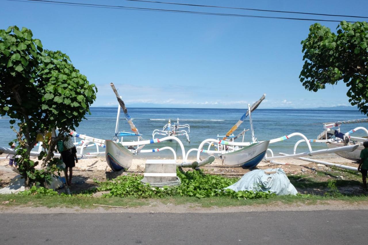 Adara Beach Huts Batununggul Exterior photo