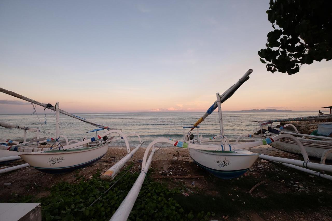 Adara Beach Huts Batununggul Exterior photo